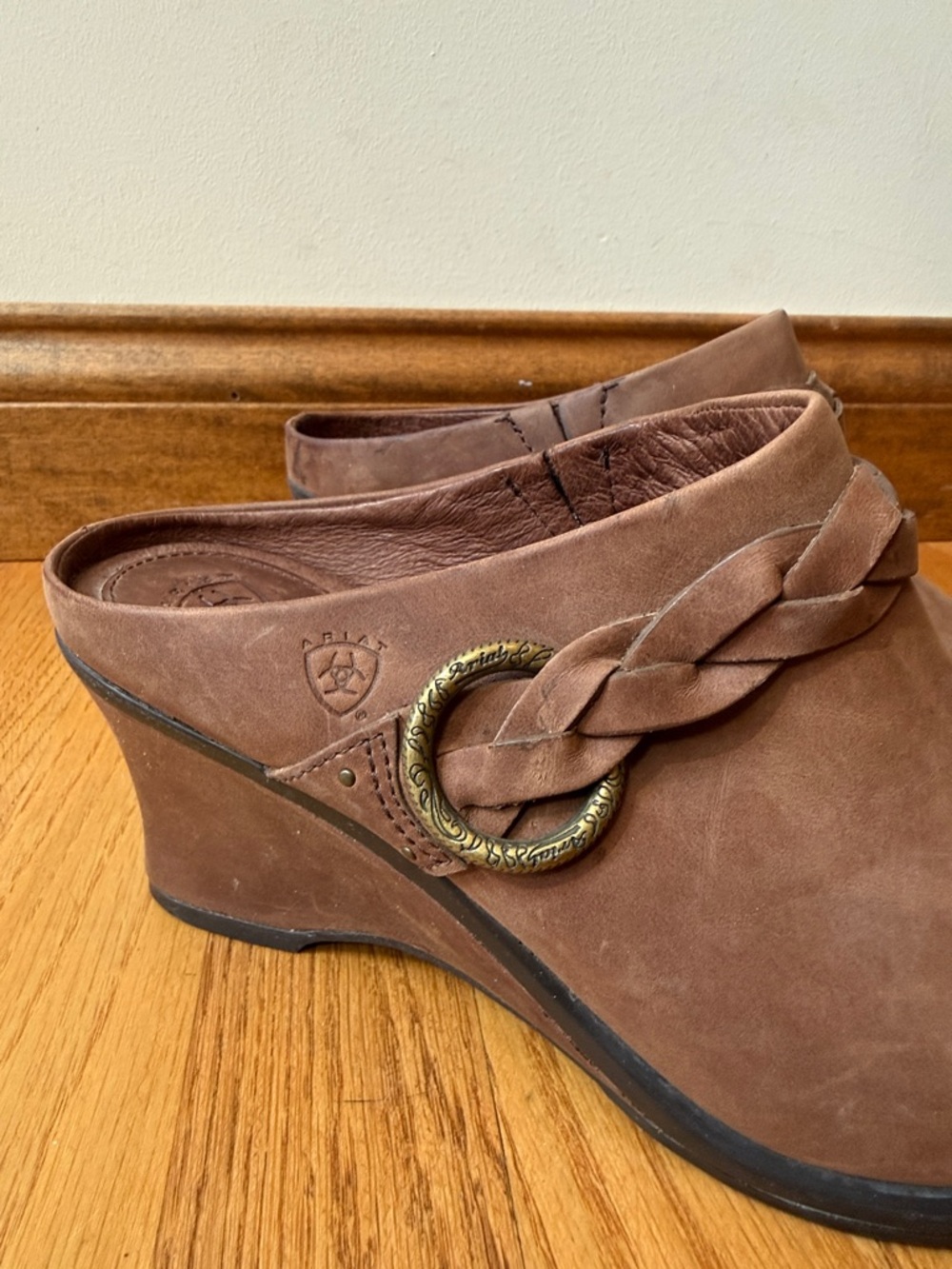 Ariat Braided Brown Leather Slip On Mule Clog Style 20962 Western Wedge Size 10B - Picture 2 of 13